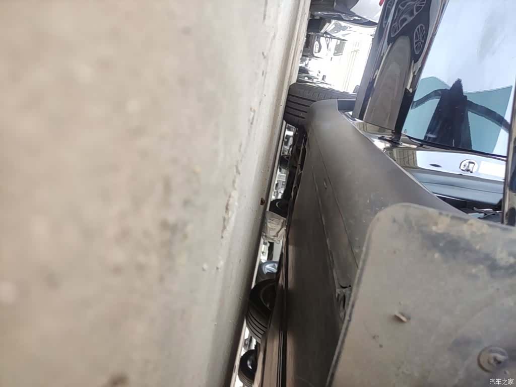 Tesla Model Y, 2023 21