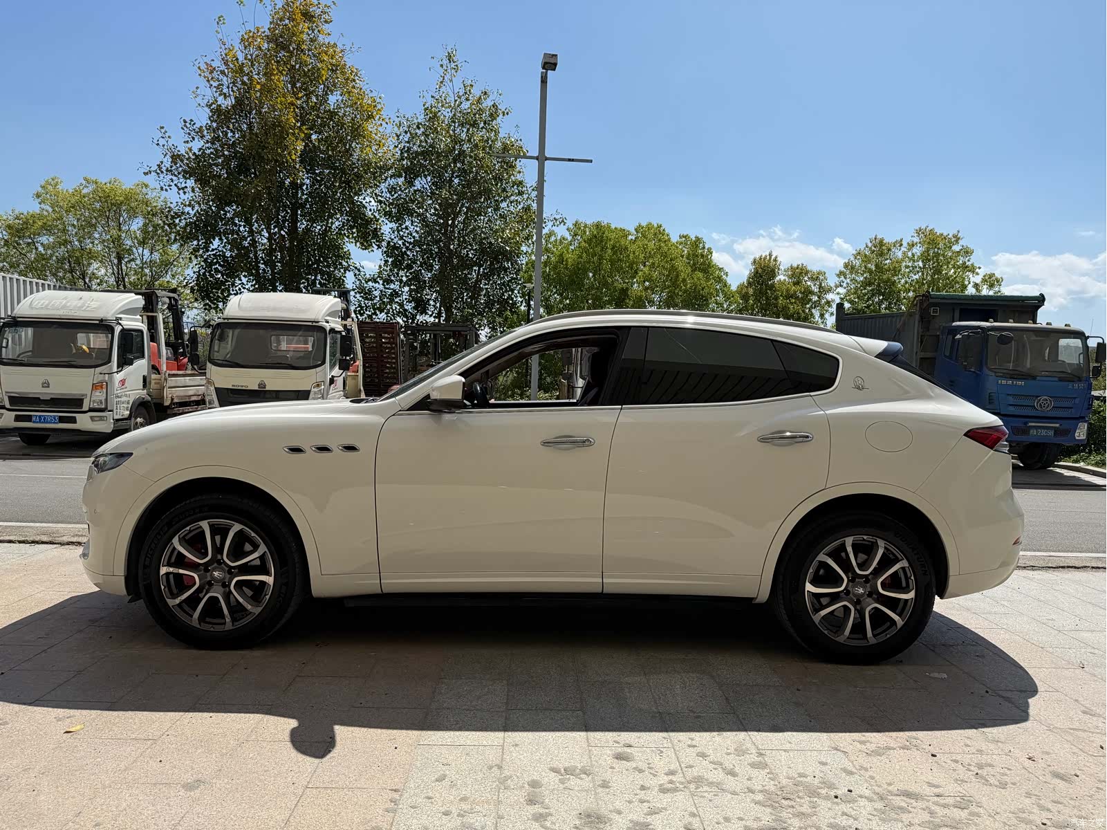 Maserati Levante, 2017 4