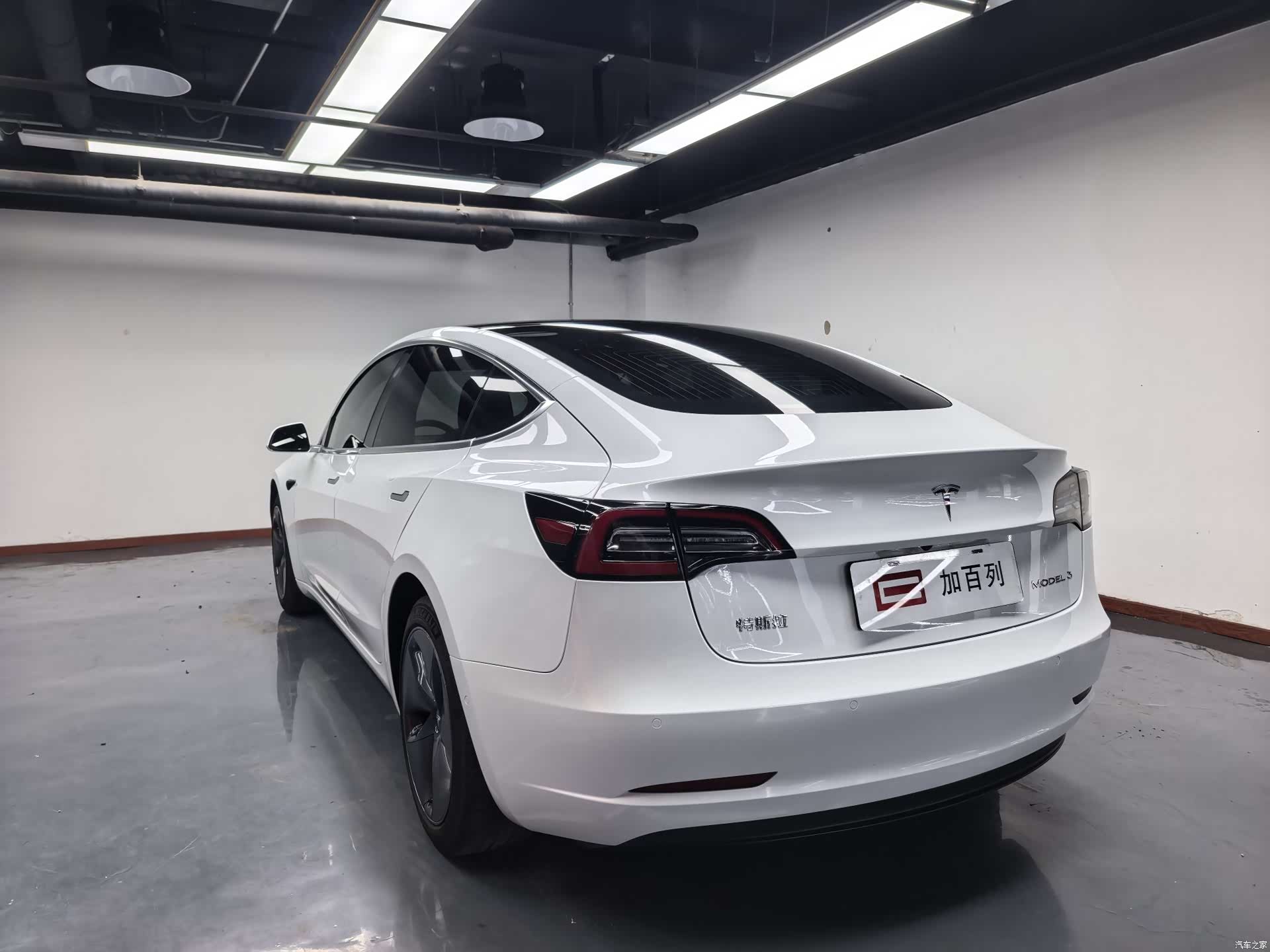 Tesla Model 3, 2021 11