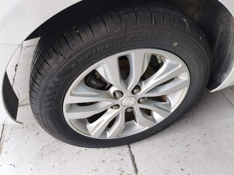 Buick Yinglang Buick Yinglang