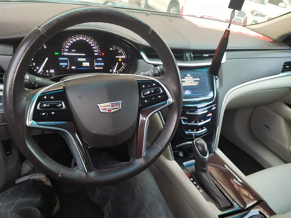 Cadillac XTS