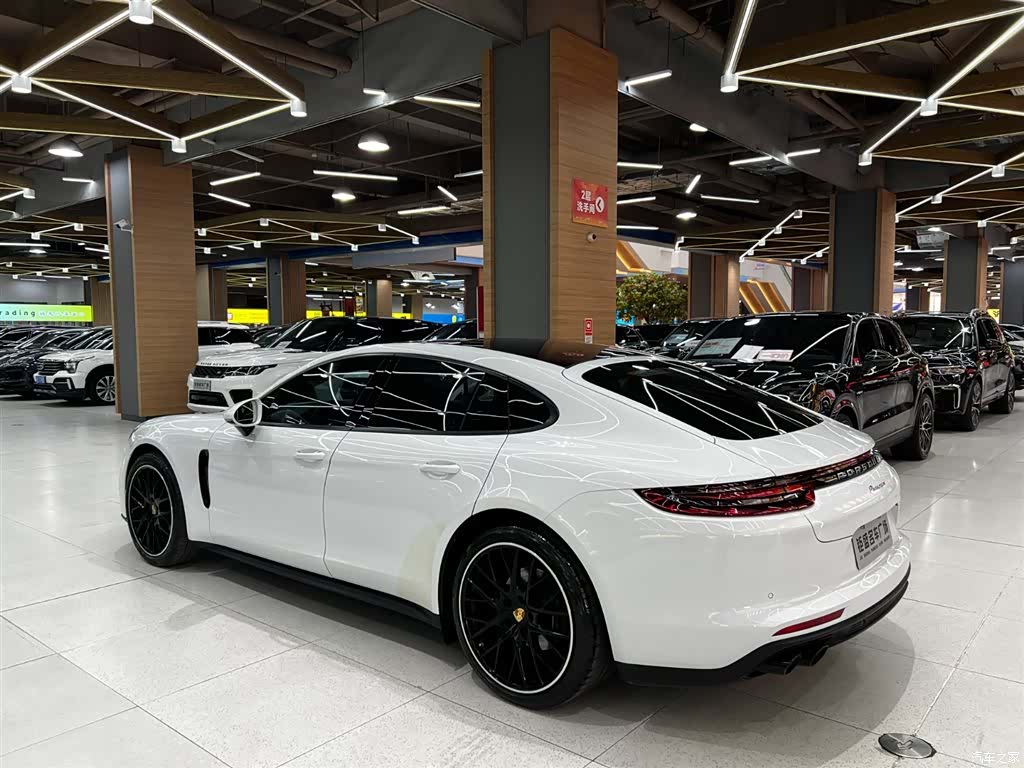 Porsche Panamera, 2017 все фото