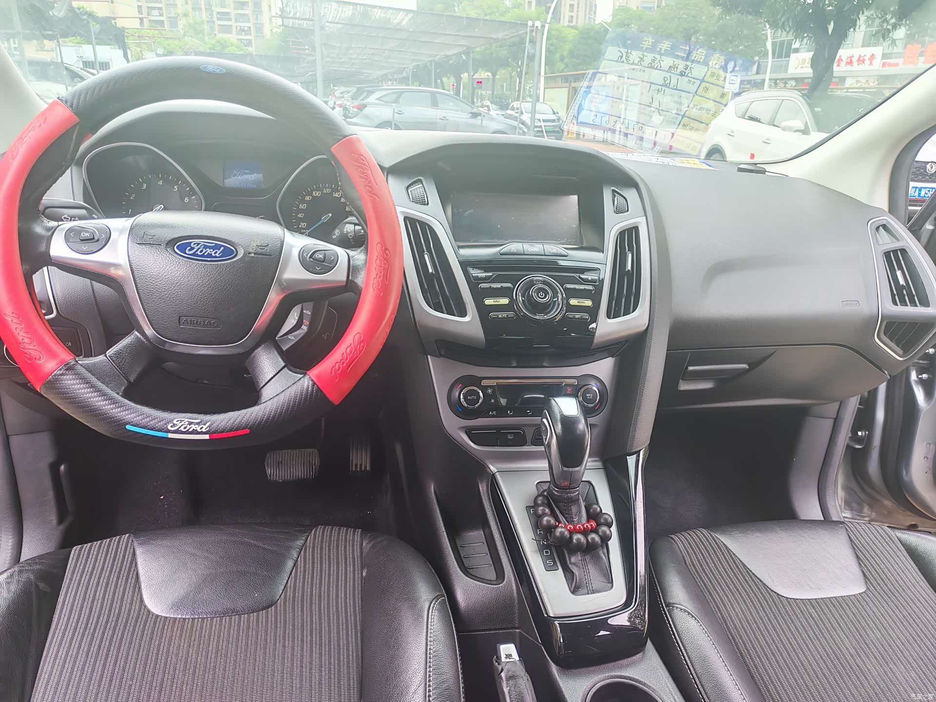 Ford Focus, 2014 10