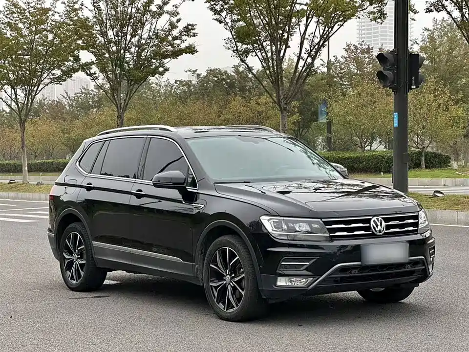 Volkswagen Tiguan L
