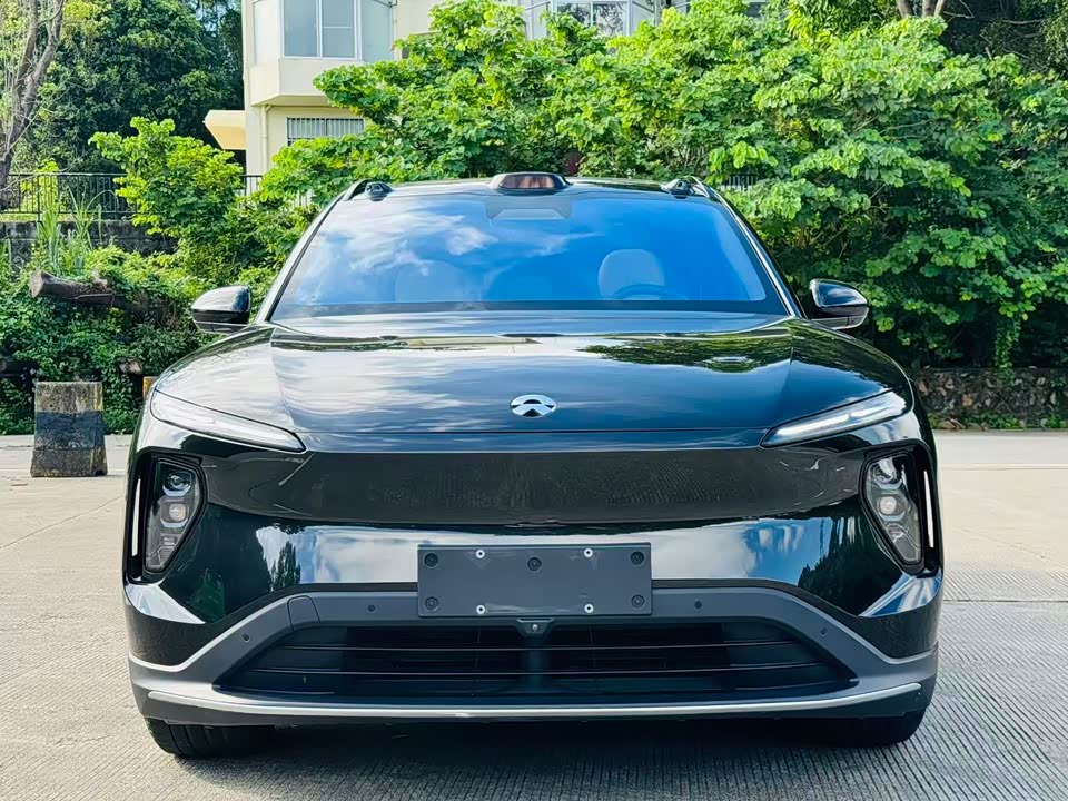 NIO ES6