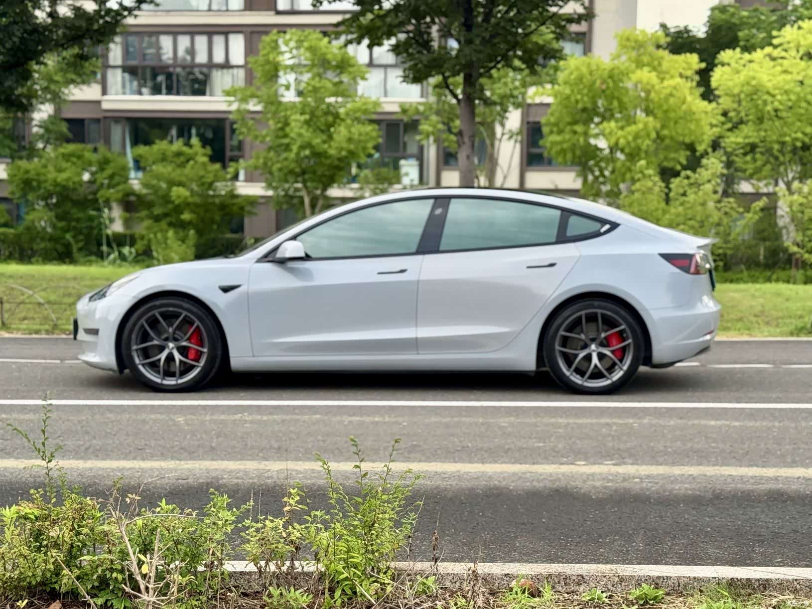 Tesla Model 3, 2021 7