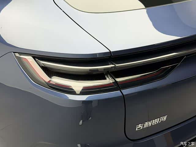 Geely 8, 2025 18