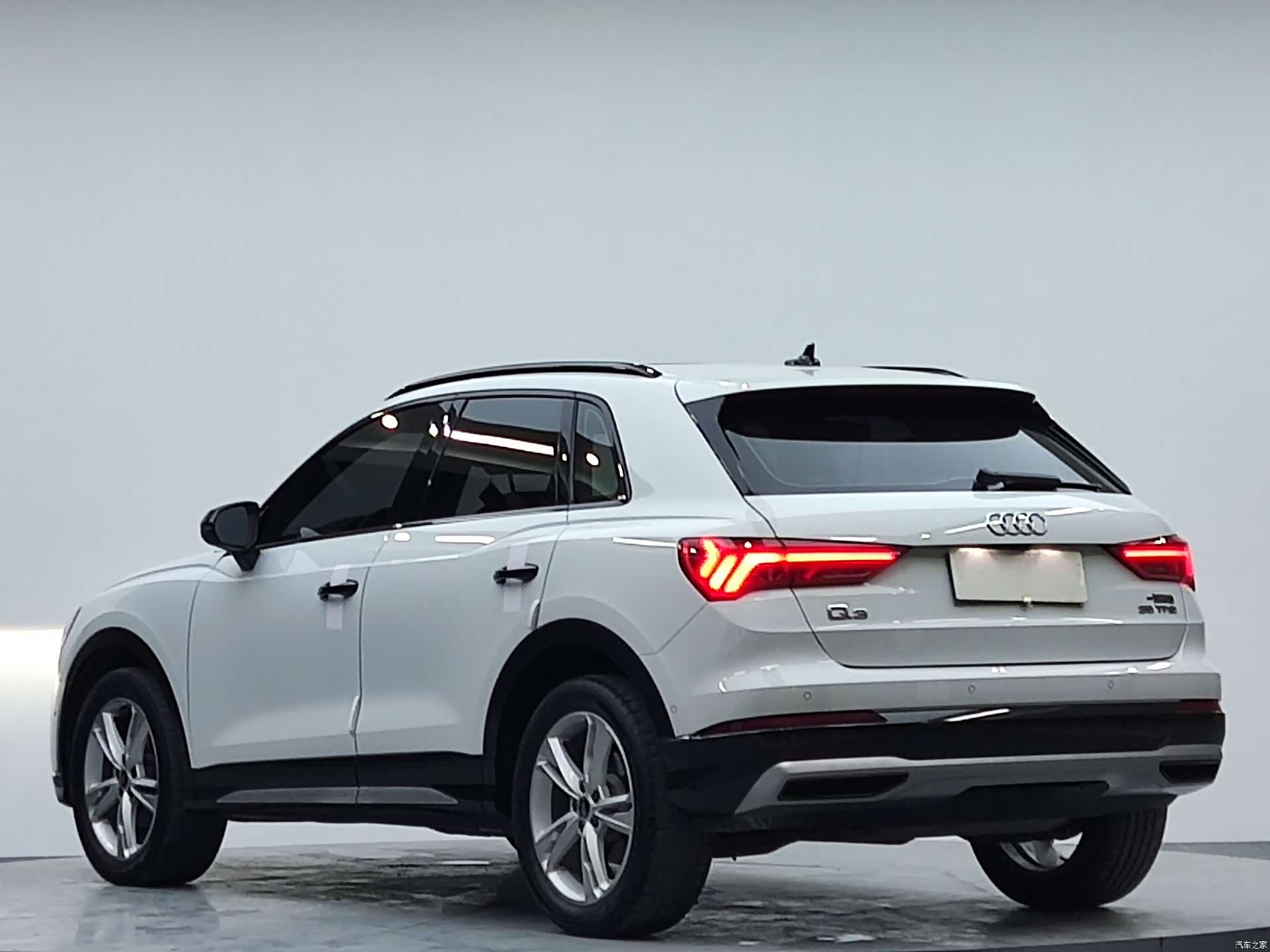 Audi Q3, 2022 6