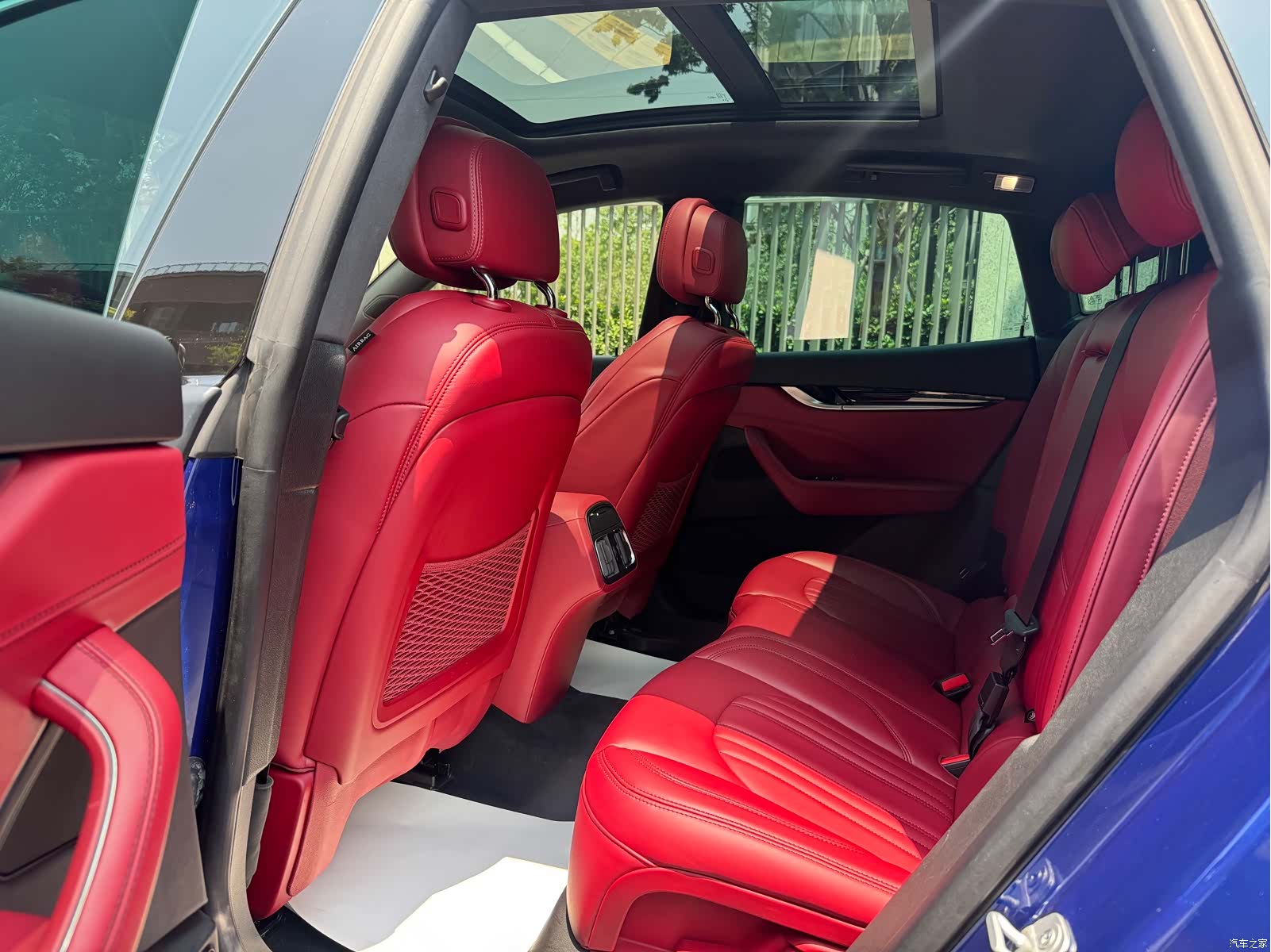 Maserati Levante, 2017 4