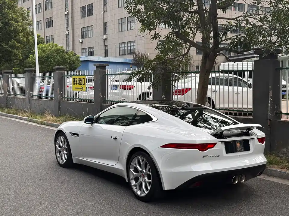 Jaguar F-TYPE