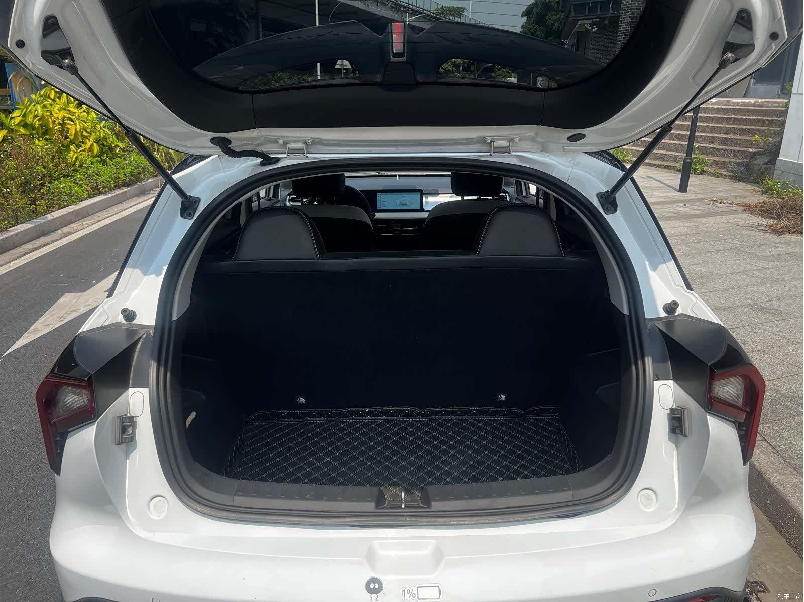 Geely E, 2022 22