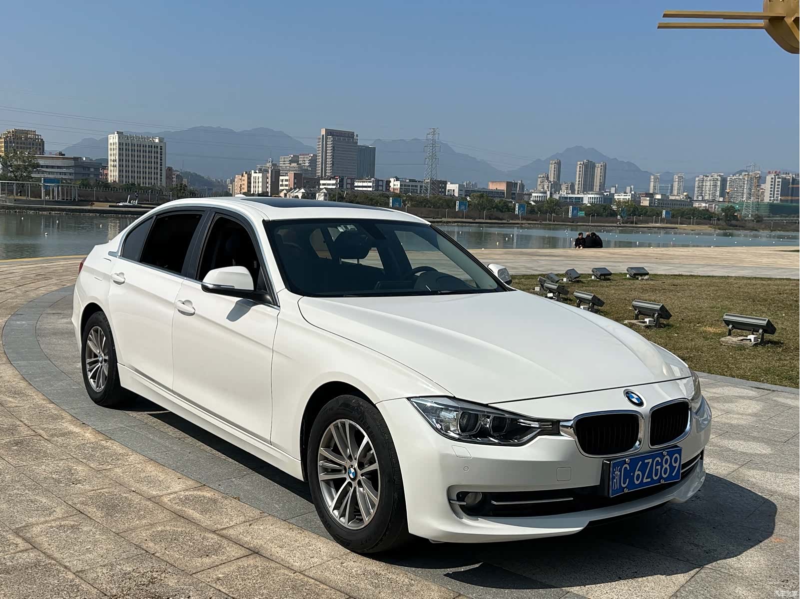 BMW 3 Series, 2013 3