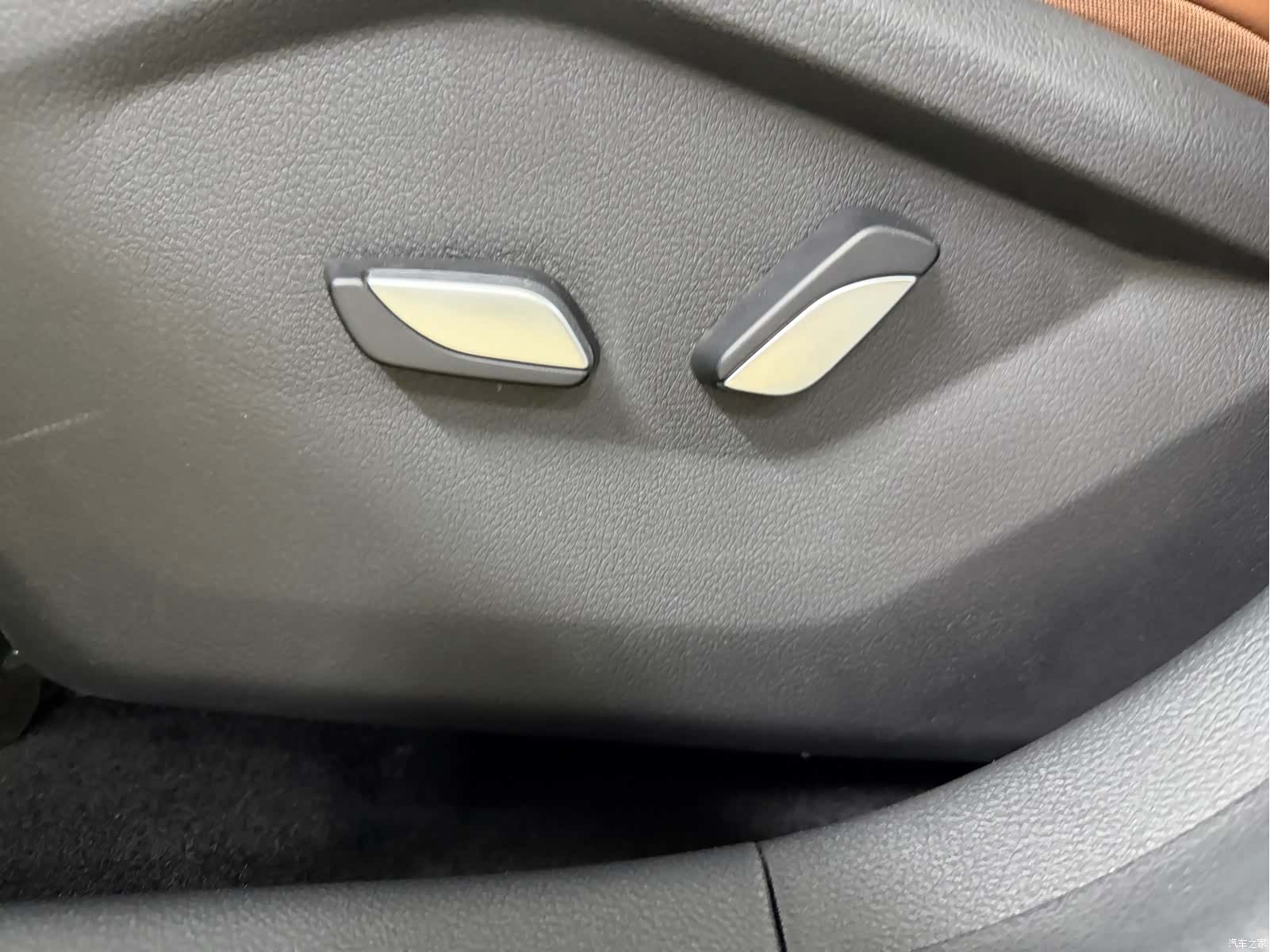 Geely X6, 2023 15