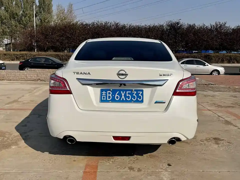 Nissan Teana