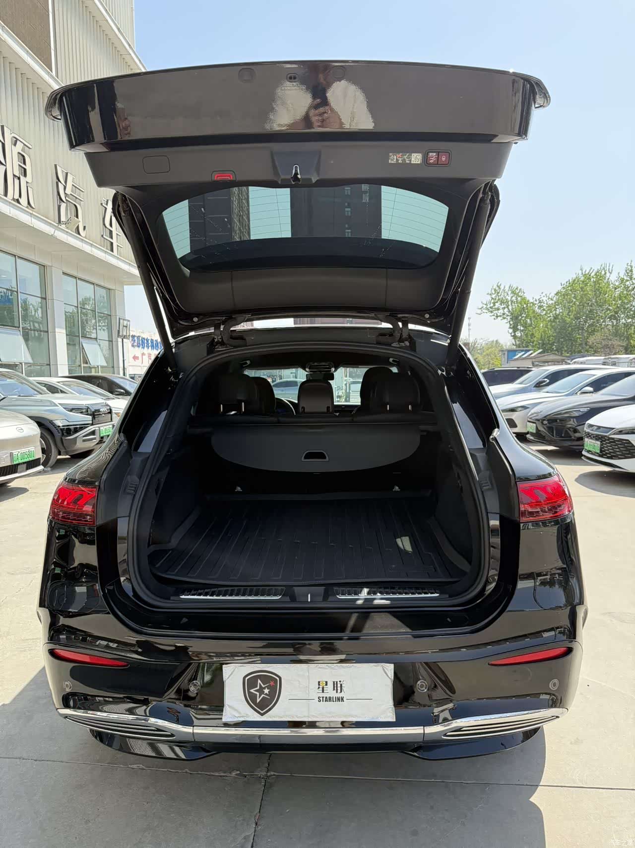 Mercedes-Benz EQS, 2023 8