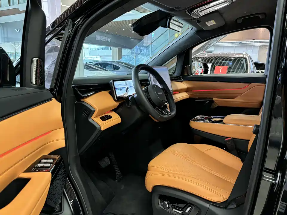 Geely Galaxy Wing true L380