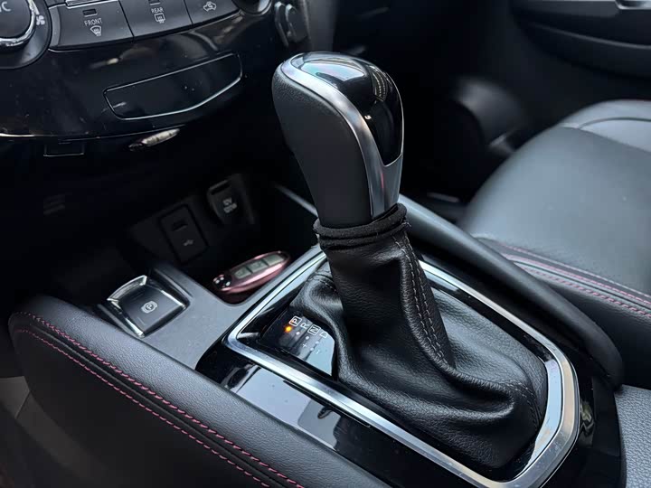Nissan Qashqai 2 2018 - 2022 — 1 поколение, рестайлинг