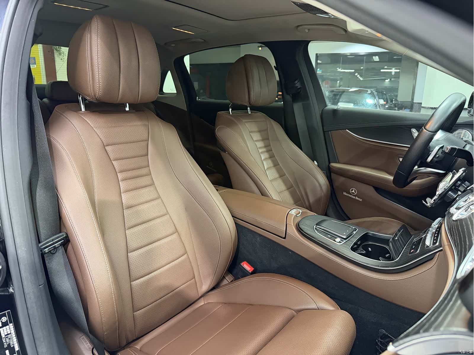 Mercedes-Benz E-Class, 2019 13