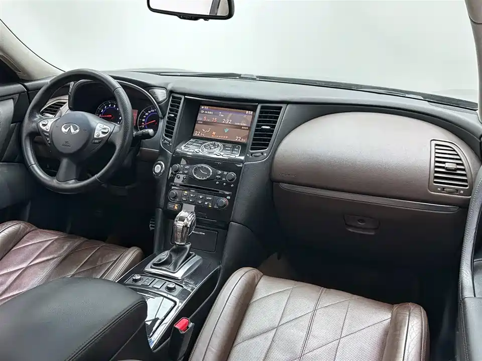 Infiniti FX