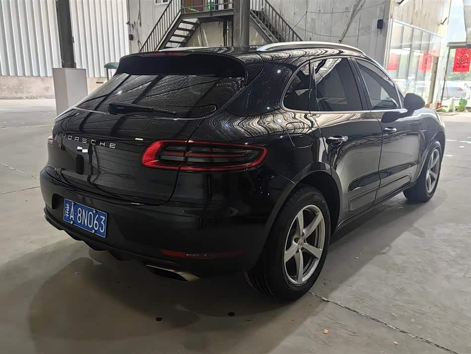 Porsche Macan