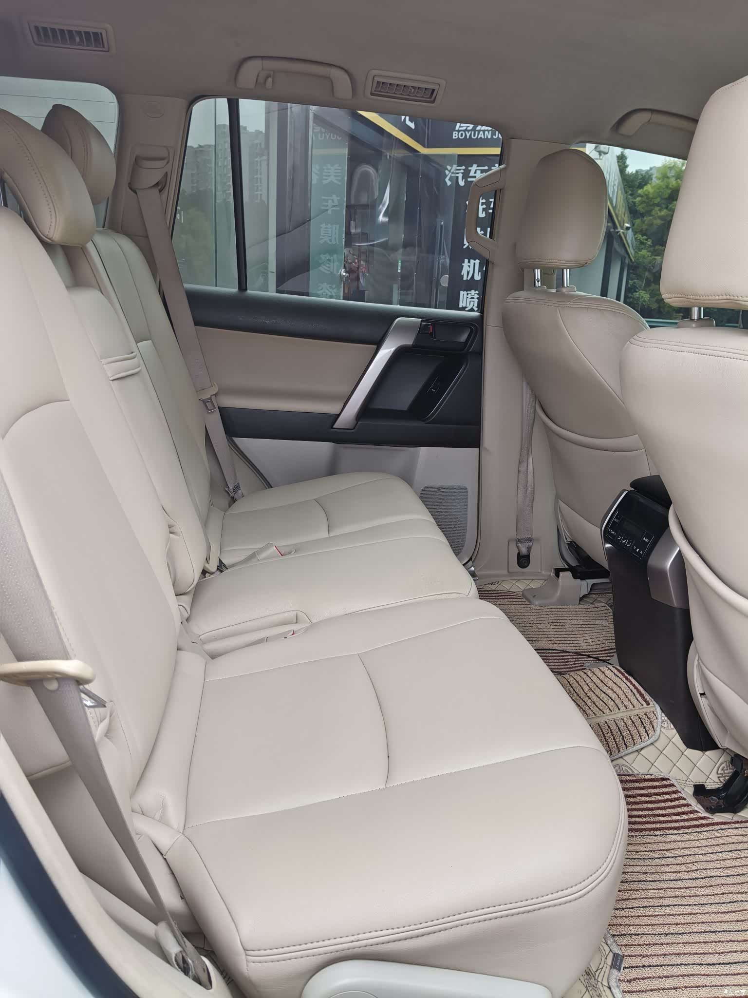 Toyota Prado, 2011 9