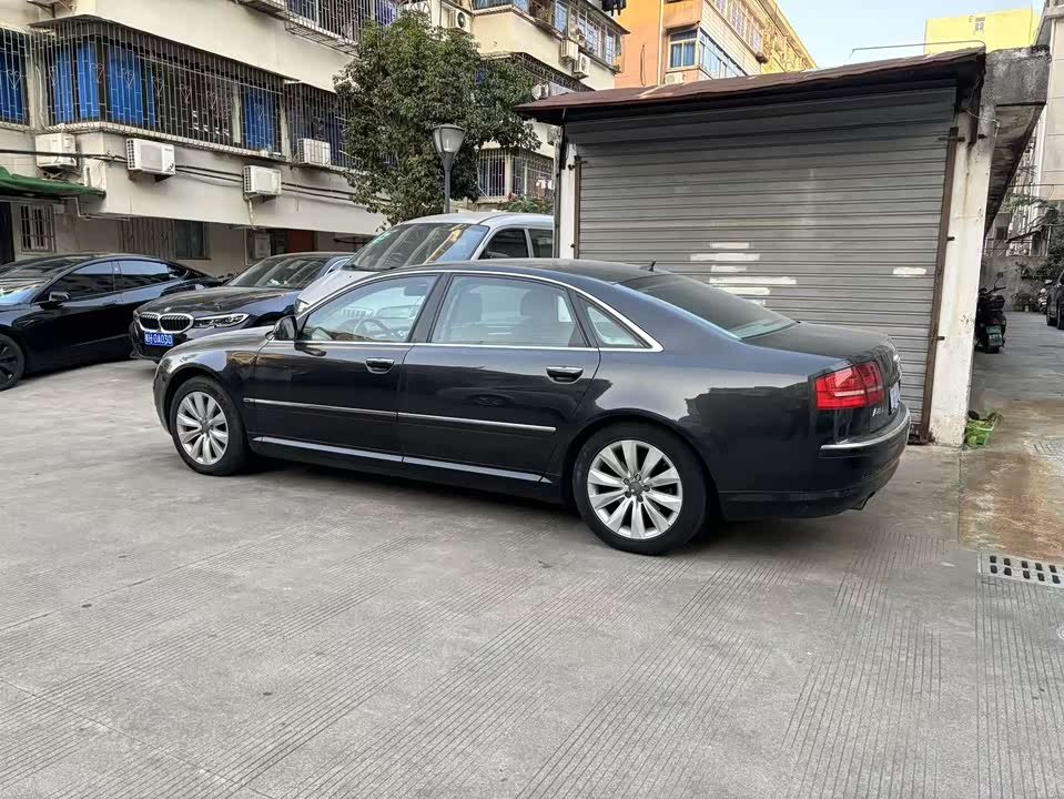 Audi A8
