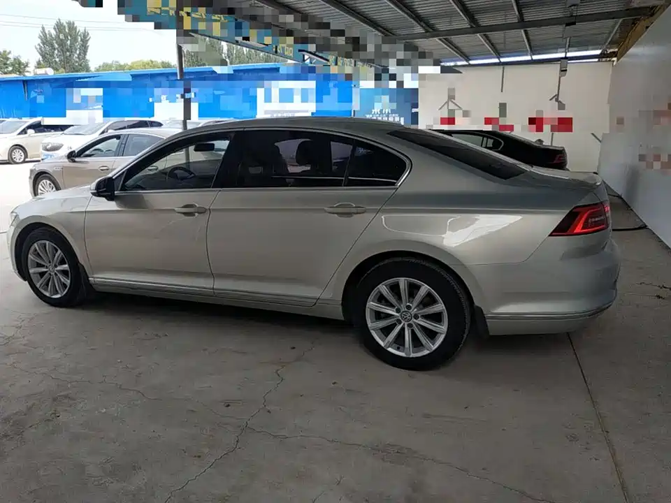Volkswagen Magotan