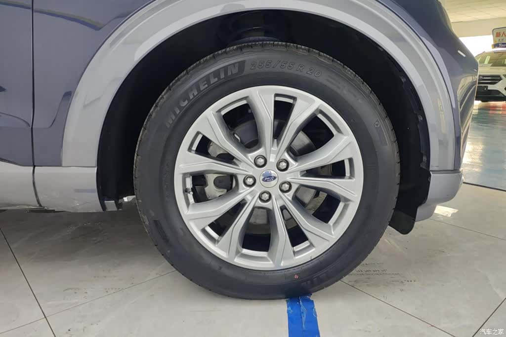Ford Explorer, 2022 6
