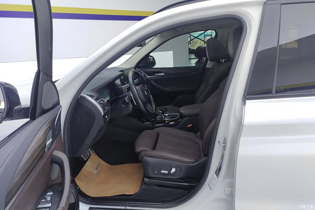BMW X3, 2022 9