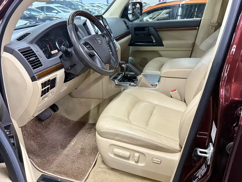 Toyota Land Cruiser Toyota Land Cruiser