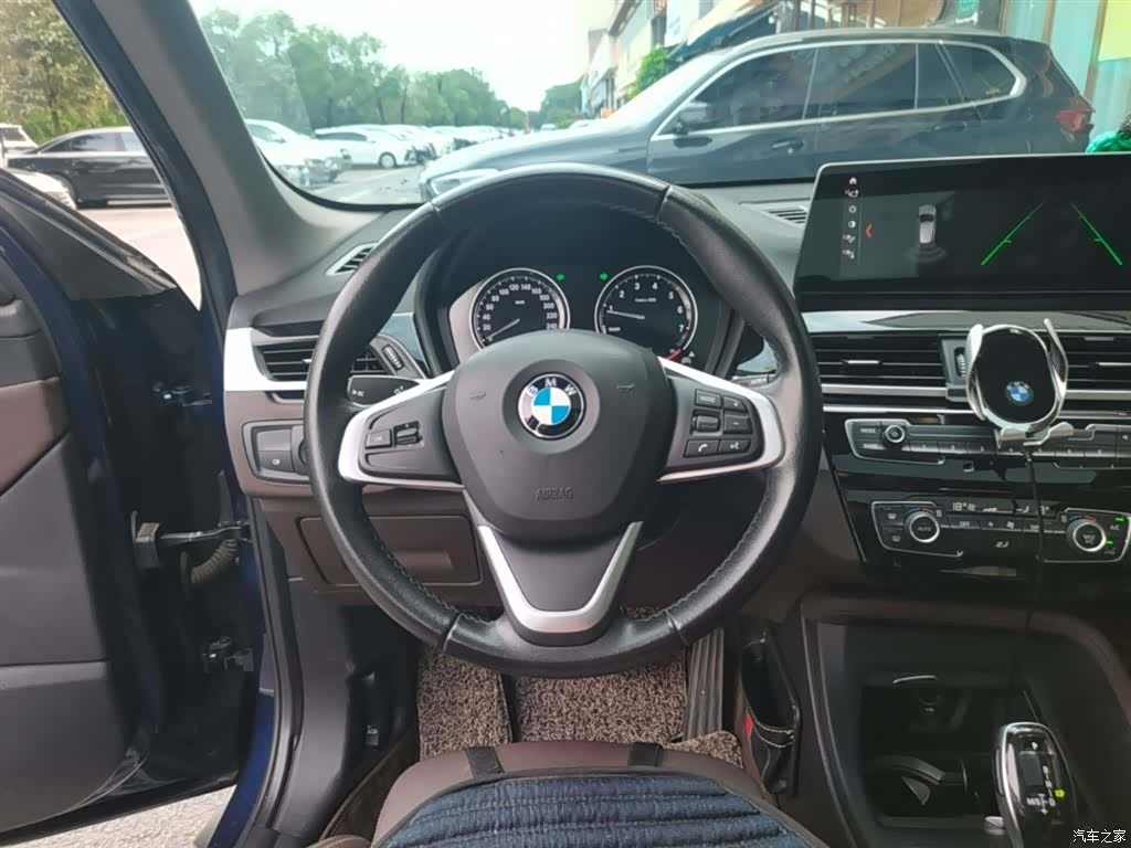 BMW X1, 2020 11