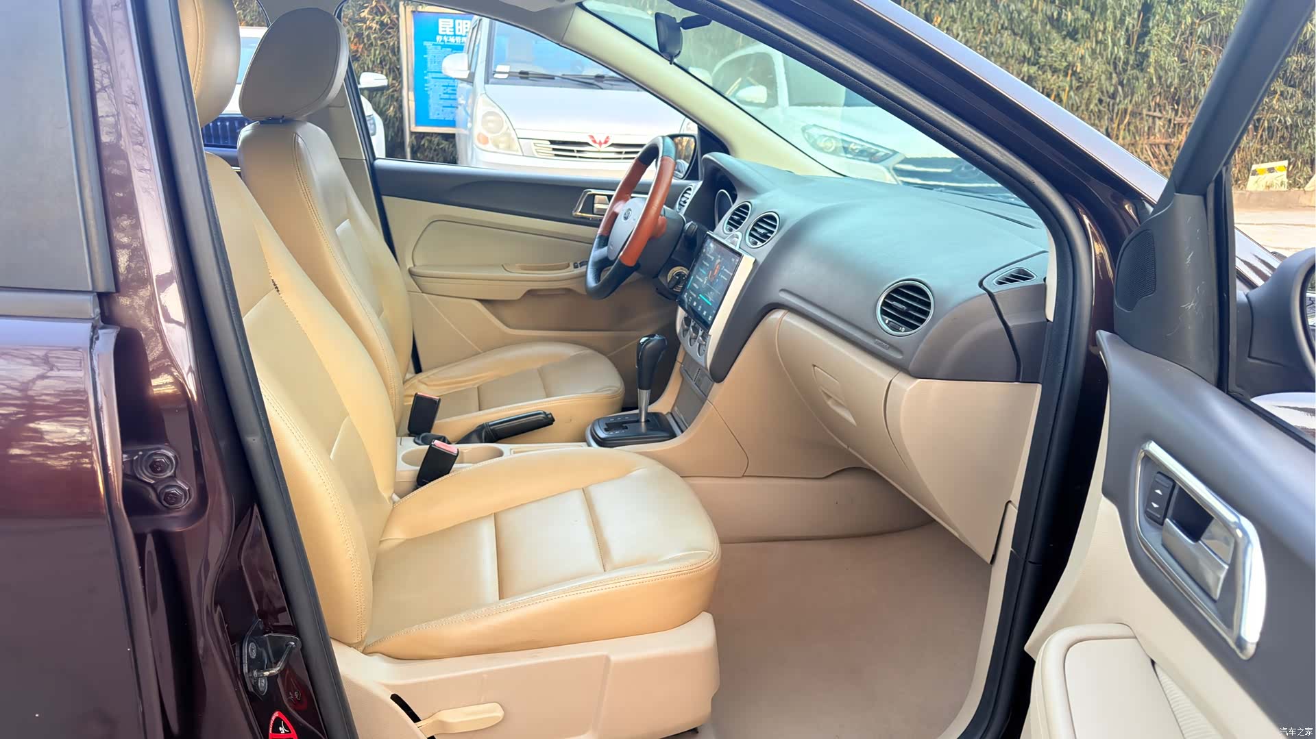 Ford Focus, 2013 13