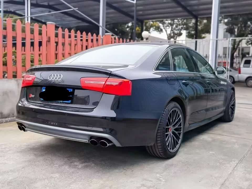 Audi S6