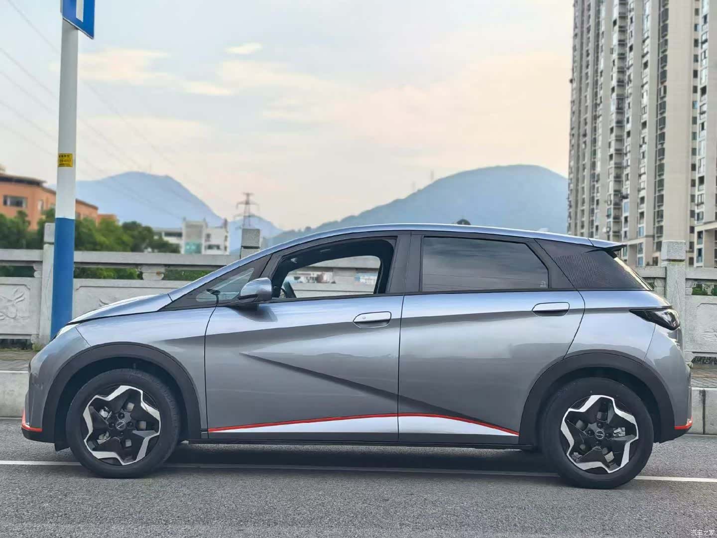 BYD Dolphin, 2022 4