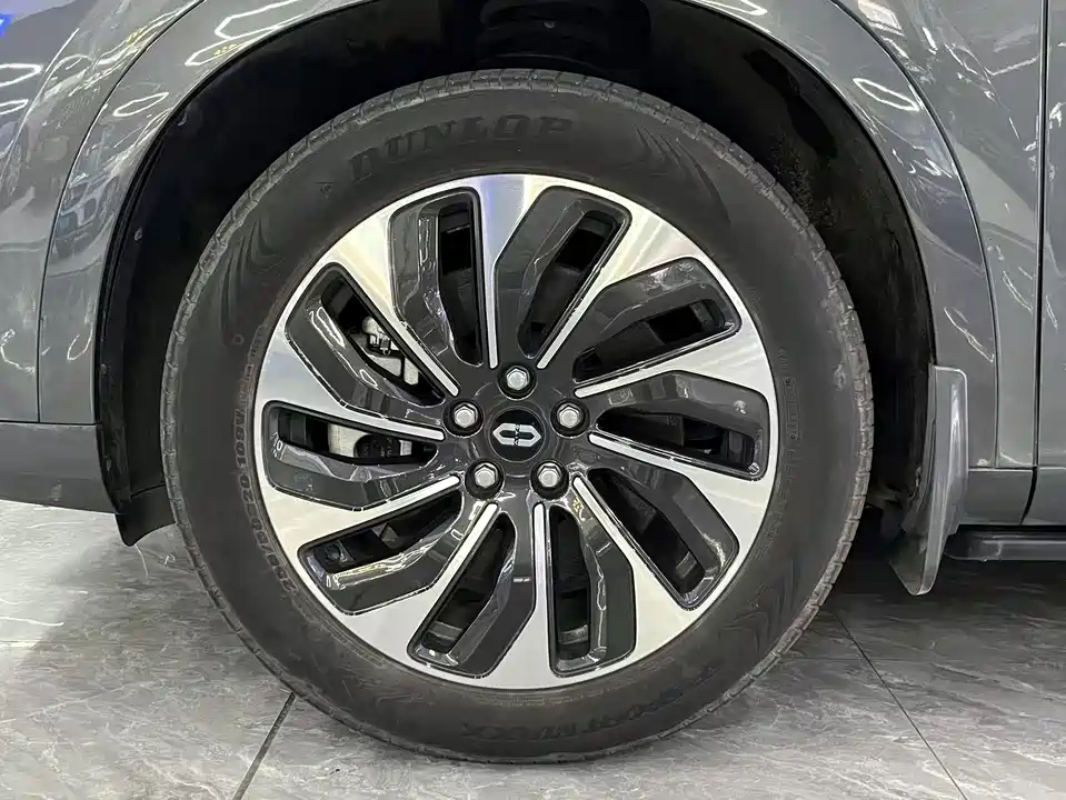 AITO Ask the world M7