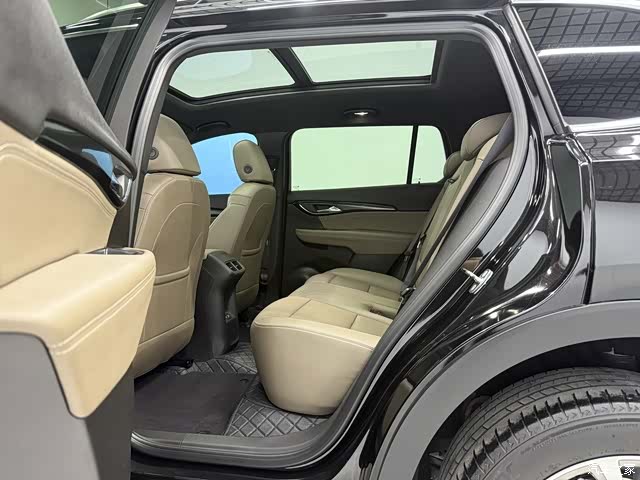 Buick Envision Plus, 2023 11