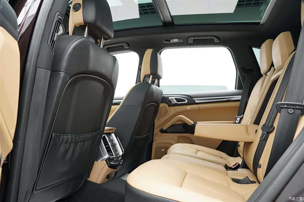 Porsche Cayenne, 2014 11