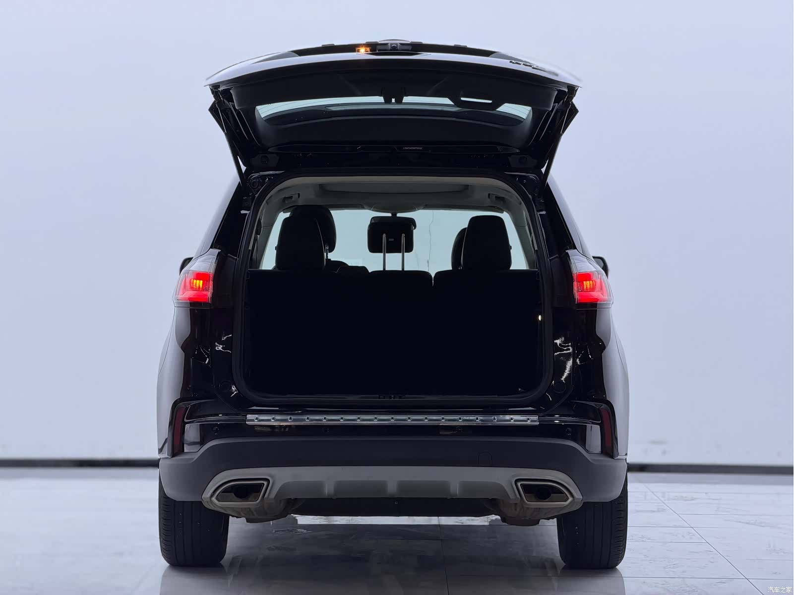 Ford Edge, 2023 21