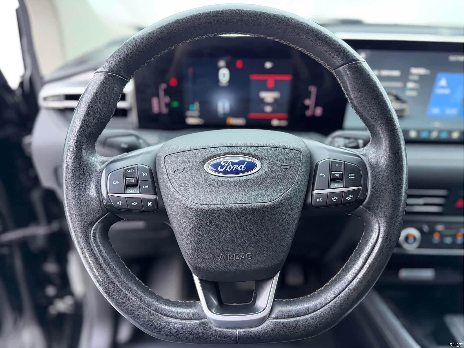 Ford Edge, 2023 7