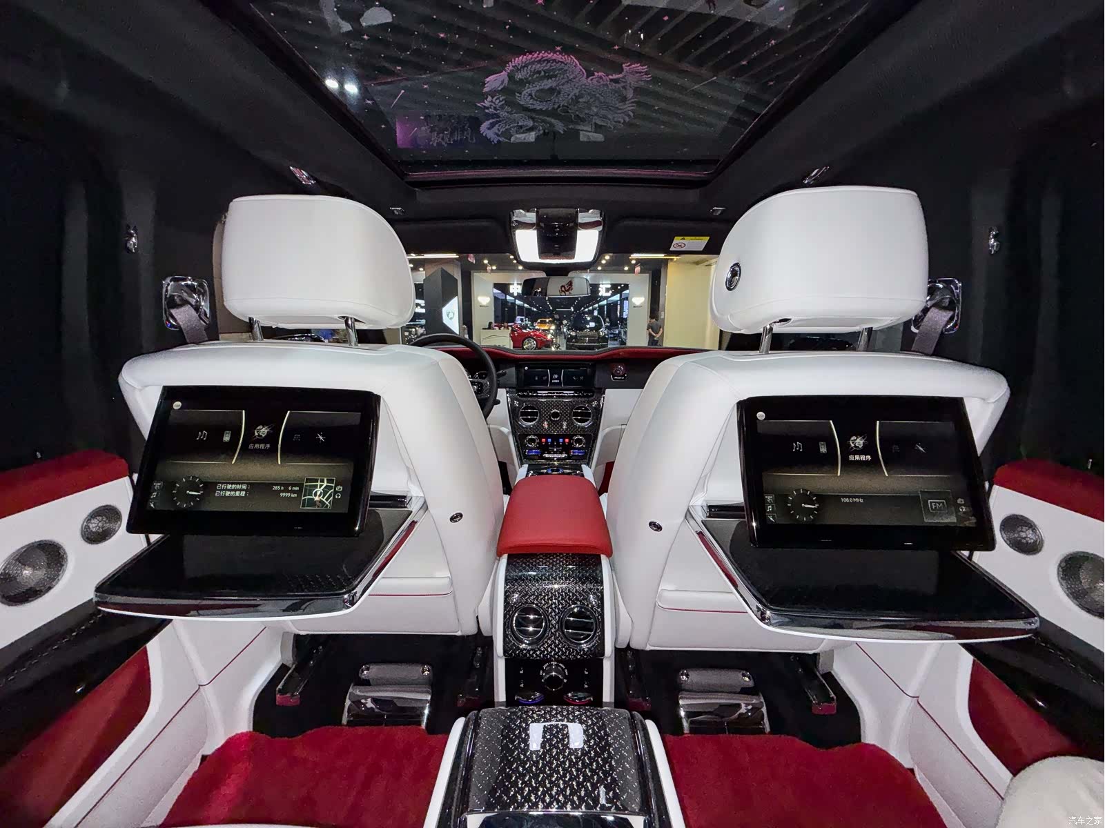 Rolls-Royce Cullinan, 2022 все фото