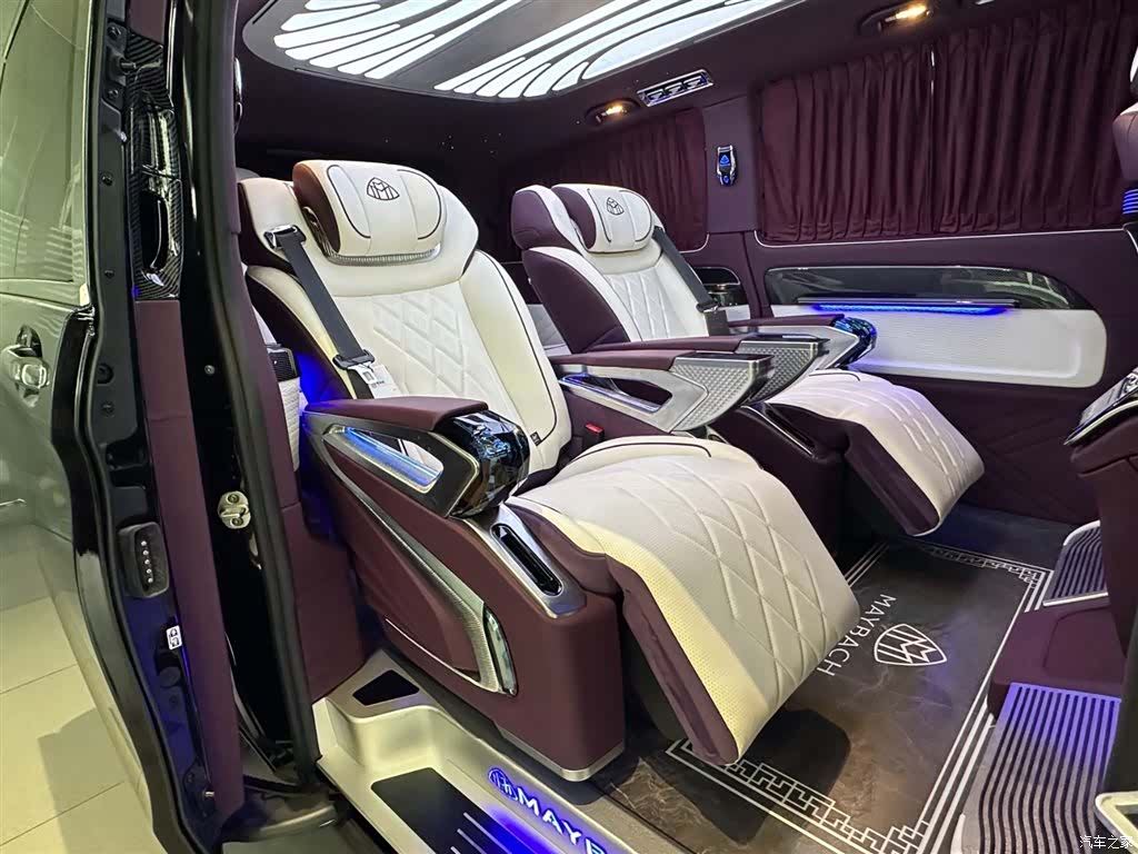 Mercedes-Benz 7, 2026 18