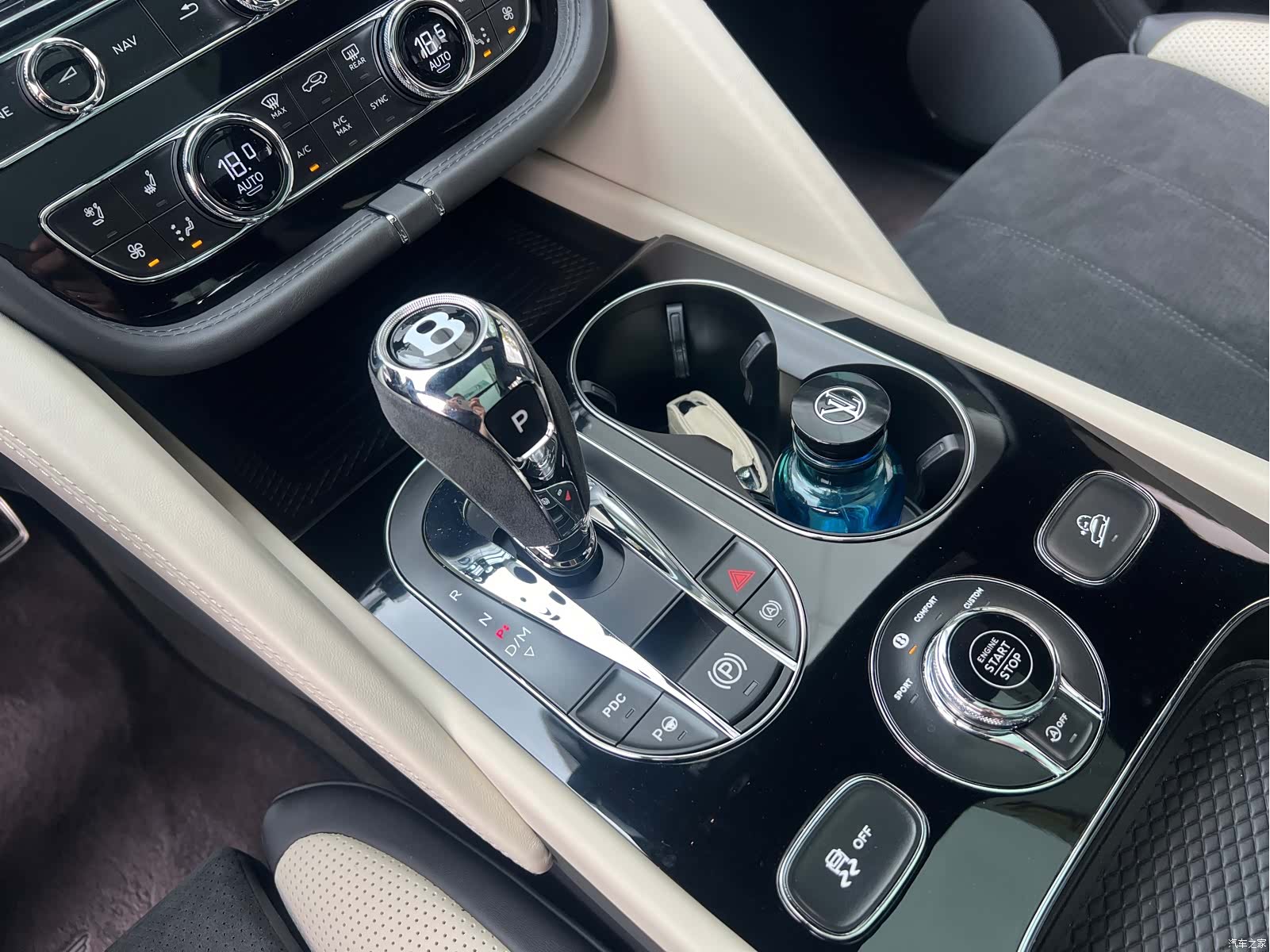 Bentley Bentayga, 2023 17