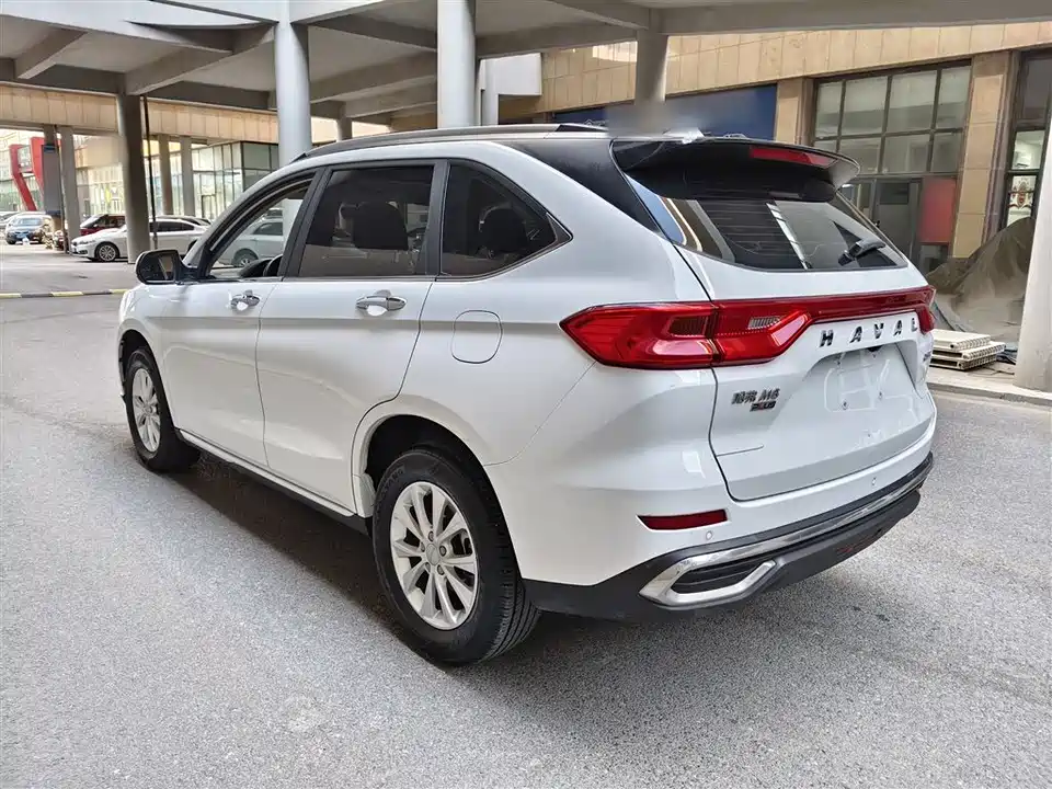 Haval M6
