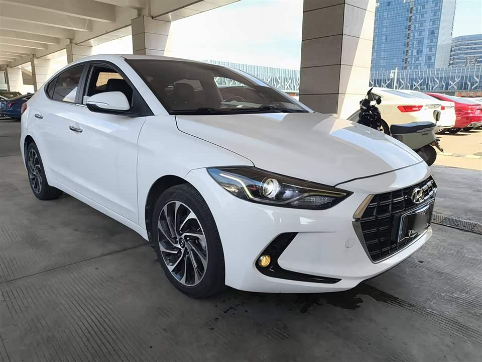 Hyundai Lead