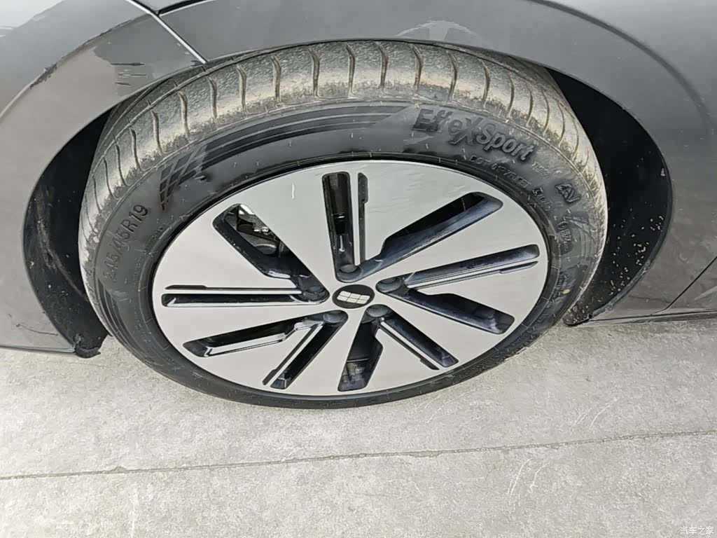 Geely E8, 2024 23