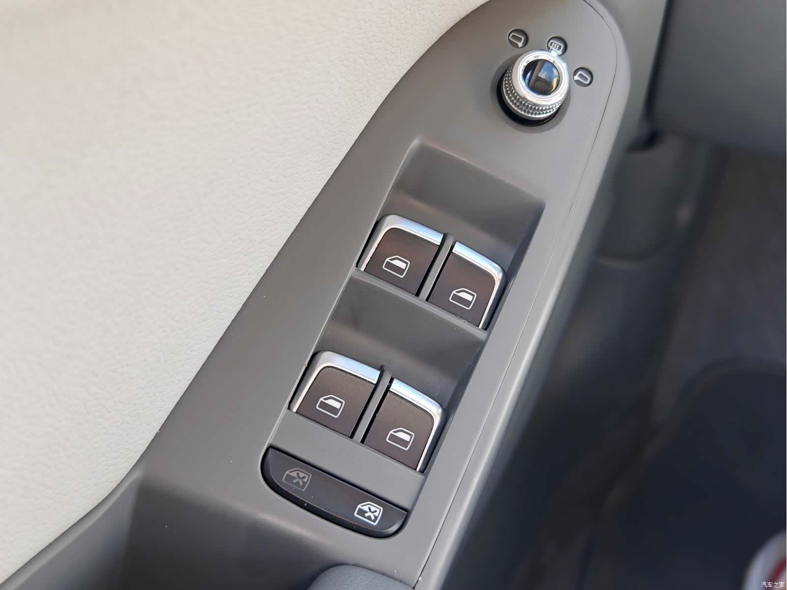 Audi A4L, 2012 29
