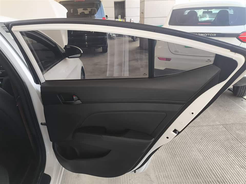 Hyundai Lead