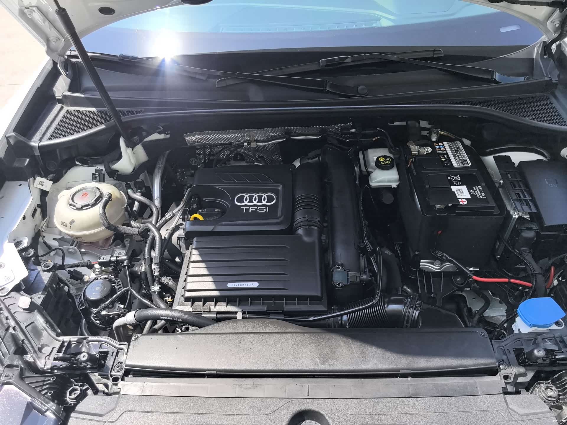 Audi Q3, 2022 10