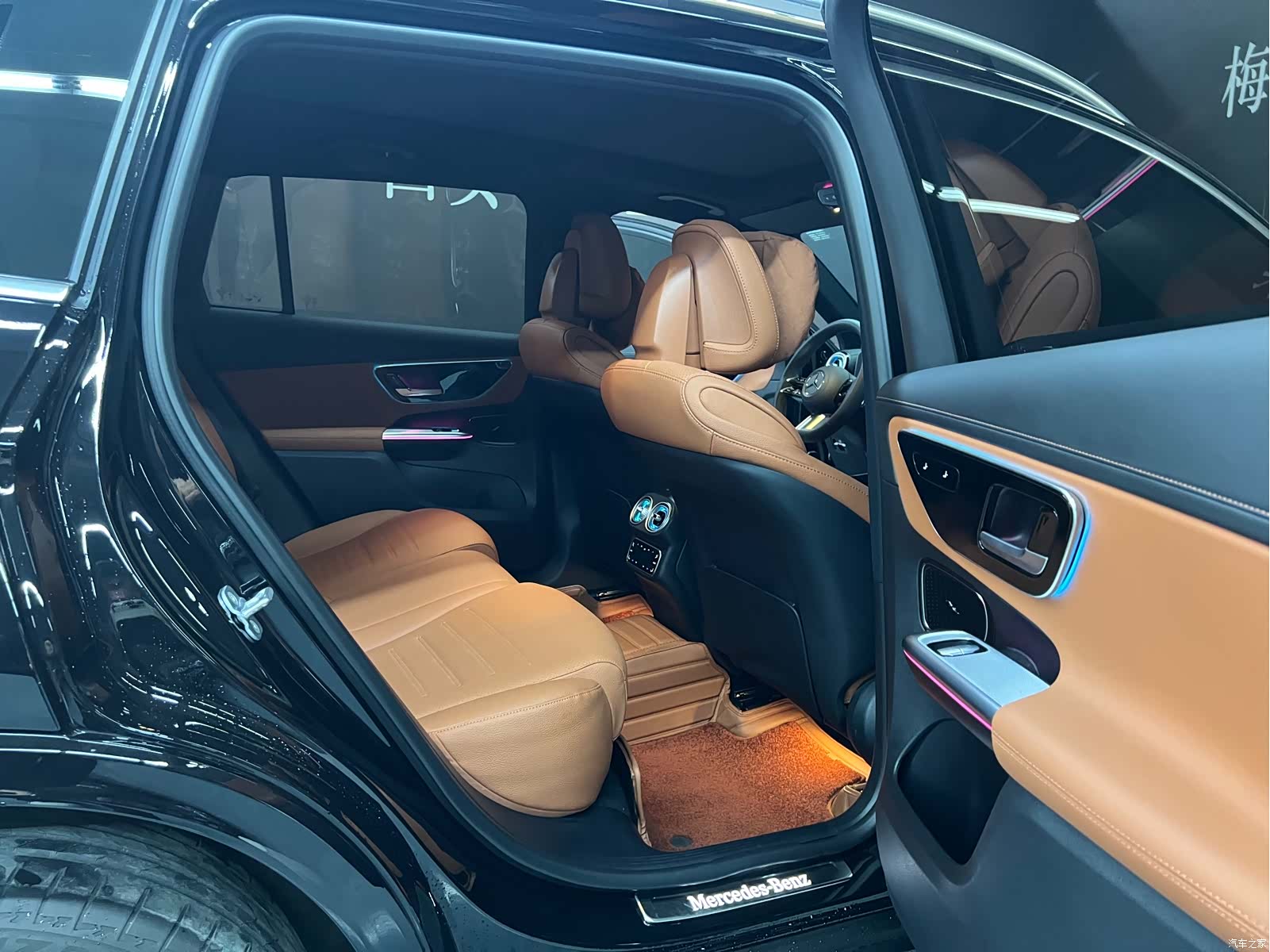 Mercedes-Benz GLC, 2025 11