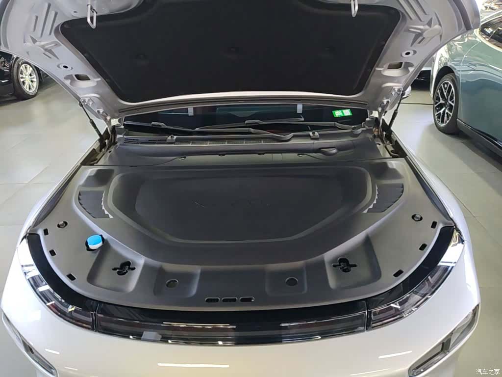 Xpeng P7, 2023 20